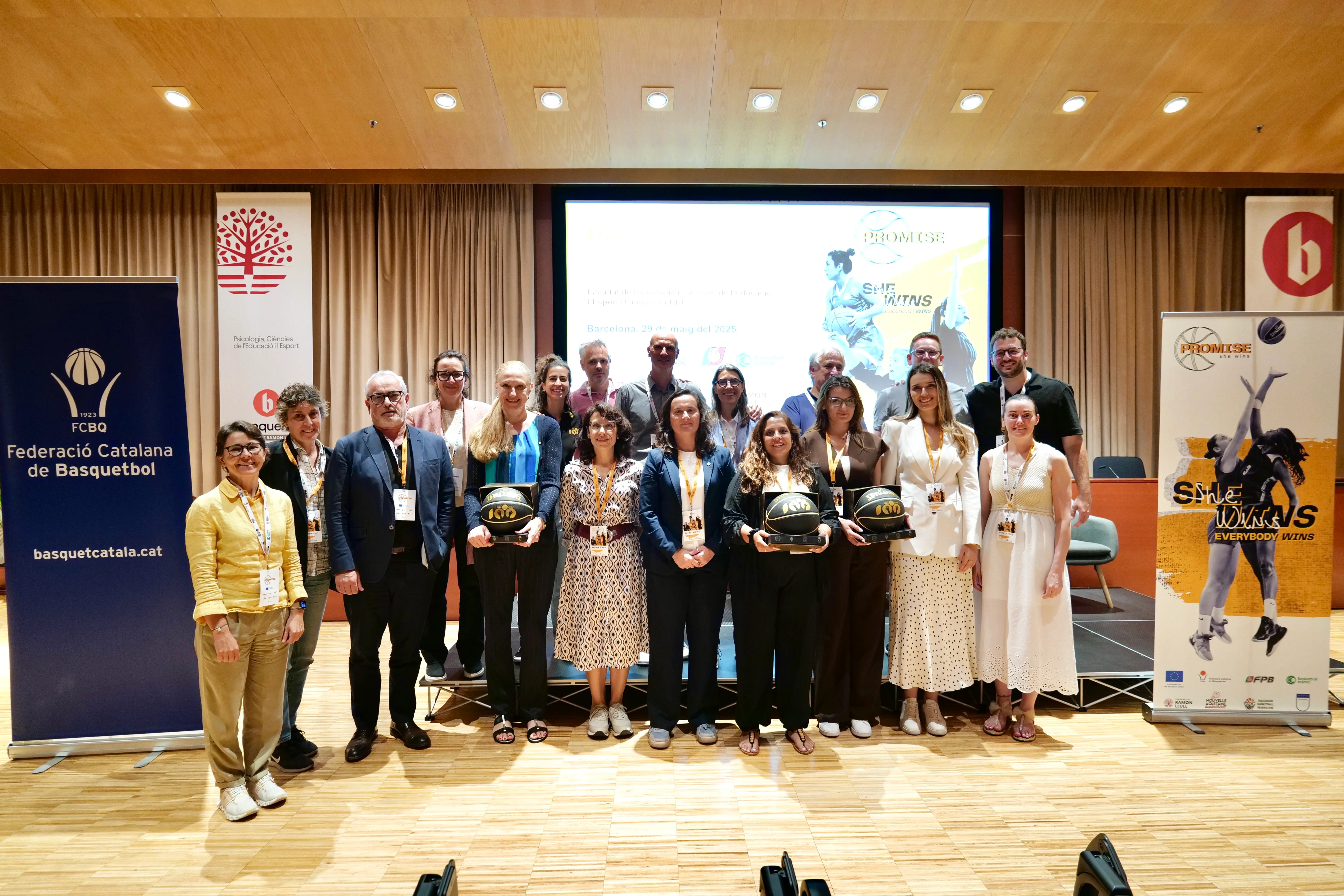 Dushku, Medunjanin dhe Kqiku pjesëmarrëse në Forumin Final të Projektit PROMISE në Barcelonë